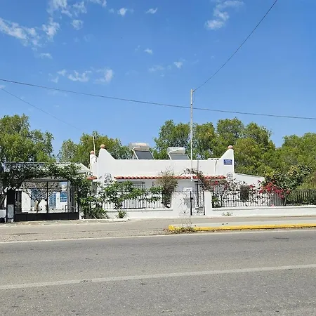 Eva's Beachfront House Holiday home