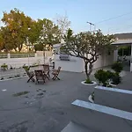 Eva's Beachfront House 度假居