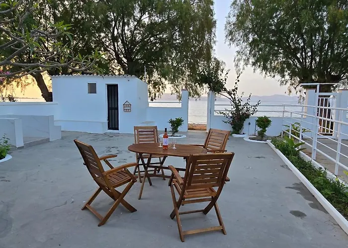 Nyaraló Eva's Beachfront House