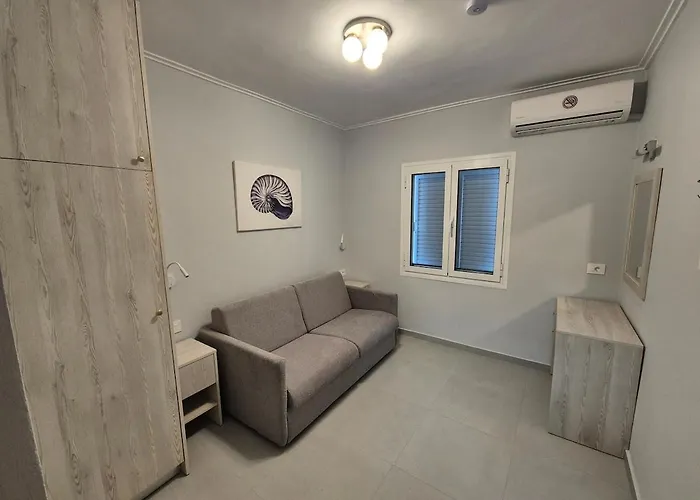 Eva's Beachfront House بيت للعطل بلدة كوس